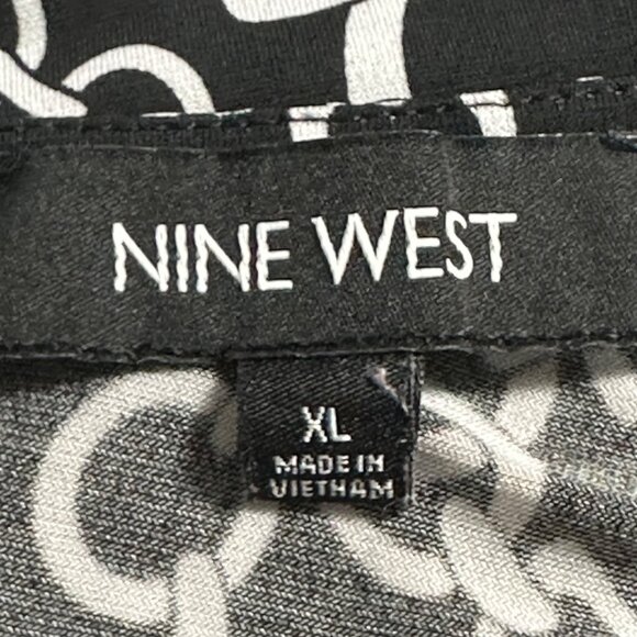 Nine West Womens XL Black Tank Top W/ White Chain Print Preppy Academia Office - Picture 3 of 7